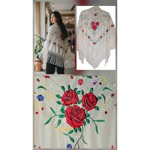 NEW La Flamifeel Triangular Rose Embroidered Shawl Fringe Wrap 30x32